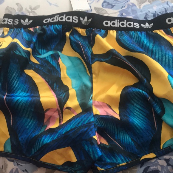 To big - Picture 4 of 4